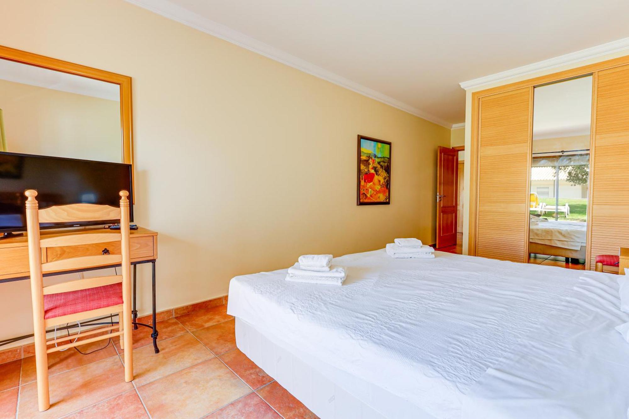 Apartment With 2 Bedrooms, 2M To The Beach Armação de Pêra Exterior foto