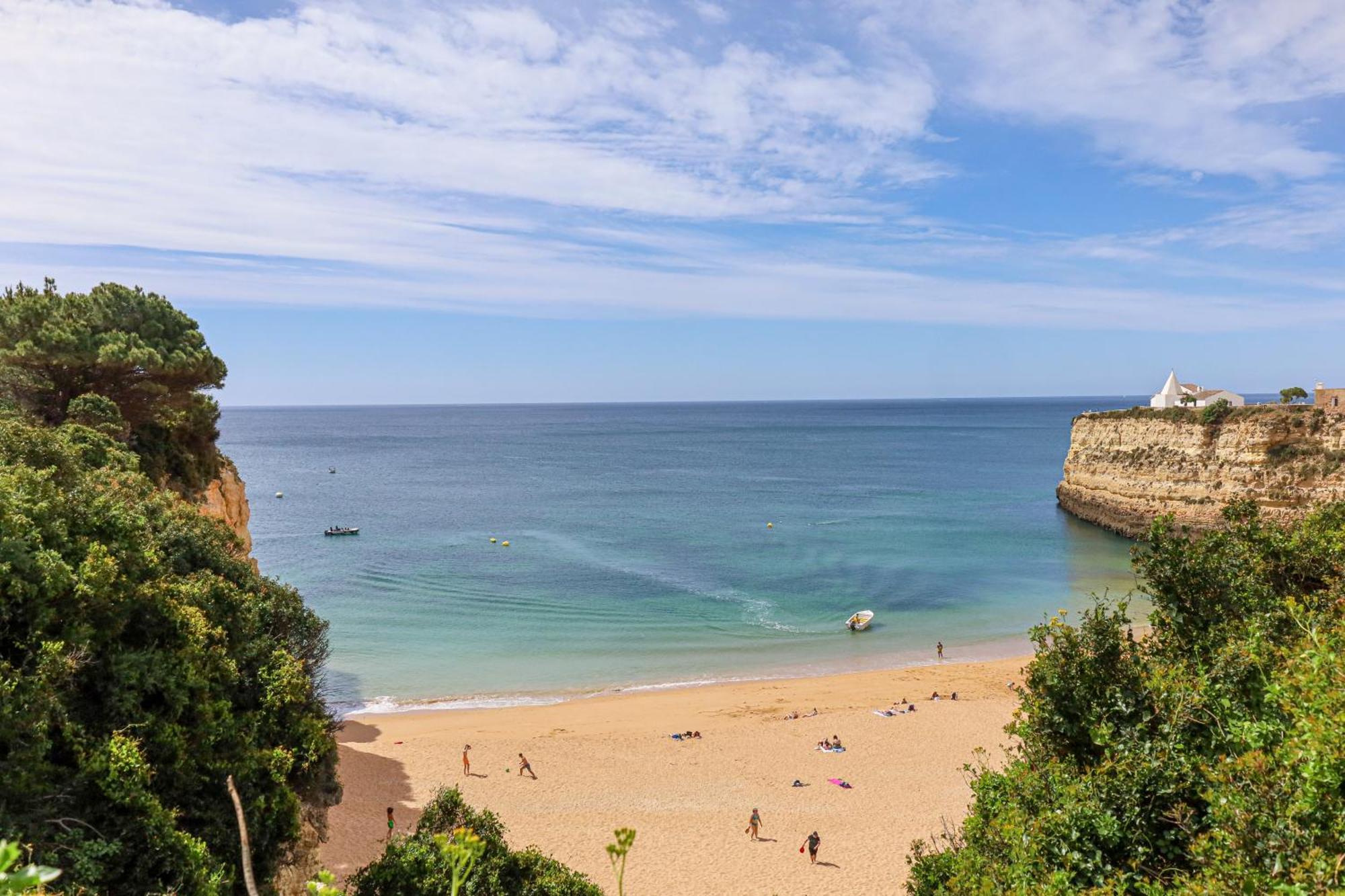 Apartment With 2 Bedrooms, 2M To The Beach Armação de Pêra Exterior foto